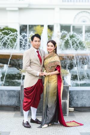ชุดไทยเจ้าสาว ชุดไทยจักรพรรดิ์ เช่าที่แบมบี้ เวดดิ้ง ห้วยขวาง